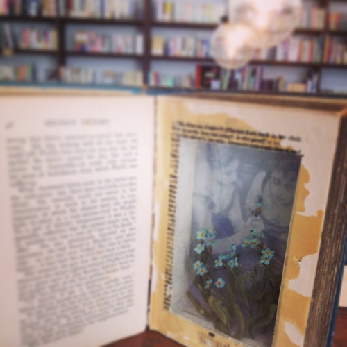 「Utopia in Books」1日目終了しました。_e0060555_1214040.jpg