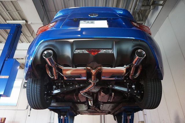 スバルBRZ HKSリーガマックススポーツ装着 : HKSの直販店 HKS