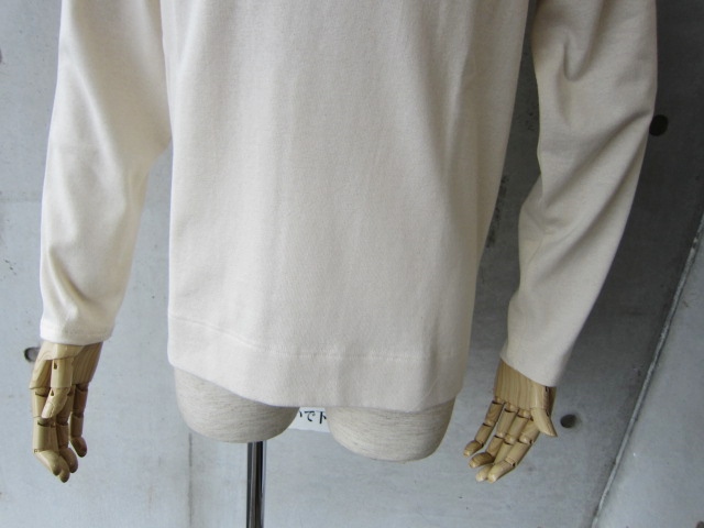 いつの時代も普遍に使えます(^^♪ St.James ・・・ Natural & WHITE カラー!! _d0152280_15283586.jpg