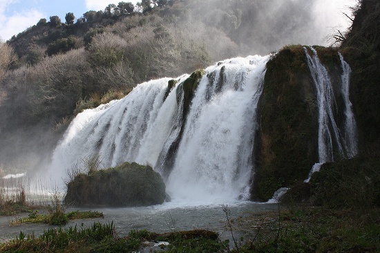 大迫力！マルモレの滝　Cascata delle Marmore_d0033983_8492244.jpg