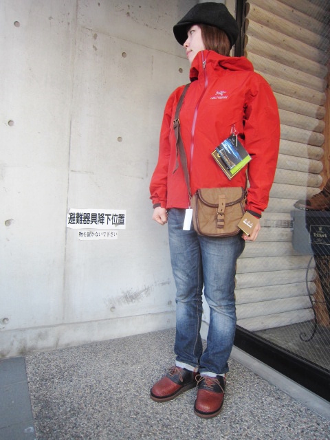 春に◎ レジャーに◎ 花見に◎ ARK\'TERYX の季節です。。。Beta SL JACKET!★!_d0152280_14574510.jpg