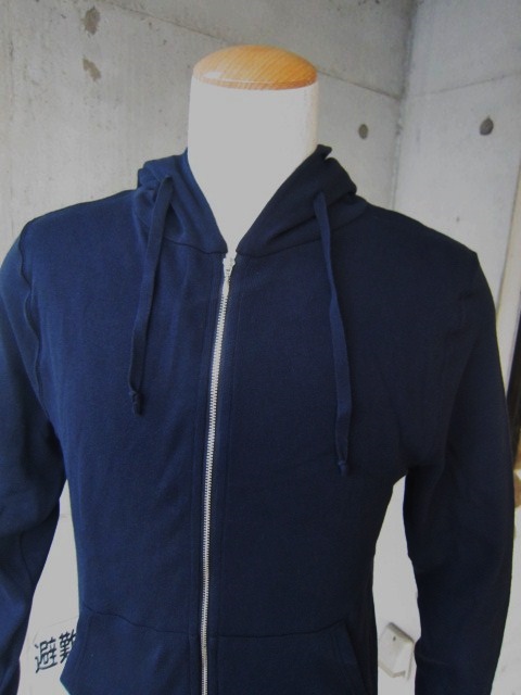 Le Troyes ・・・ フランスの名作・KNIT LONG TEE 入荷してます!♪!_d0152280_262986.jpg