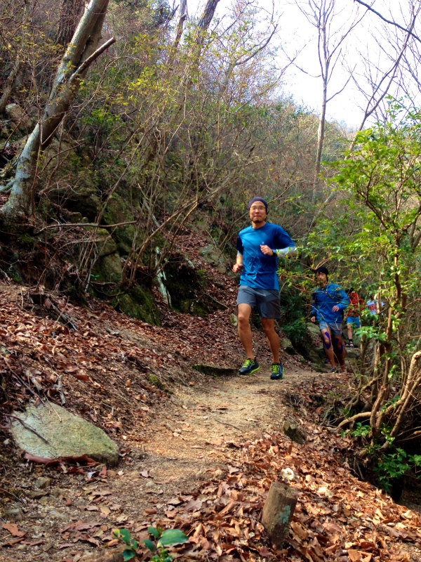 兵庫県 芦屋ロックガーデン SHMW+Lotus+Toi presents Natural Running 101,Try ALTRA & Luna Sandals_b0220886_1843911.jpg