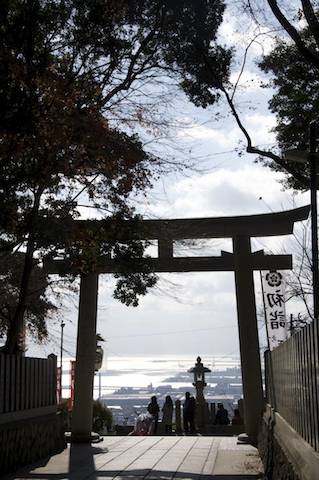 正月　〜　保久良神社参拝_f0008686_22262841.jpg