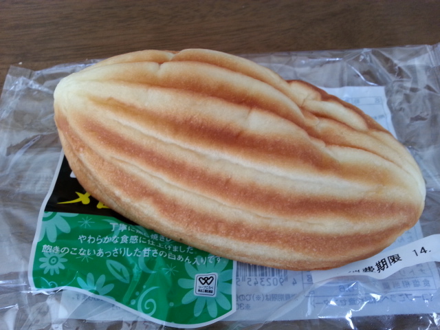 コープこうべ サンライズ&メロンパン_b0042308_2237078.jpg