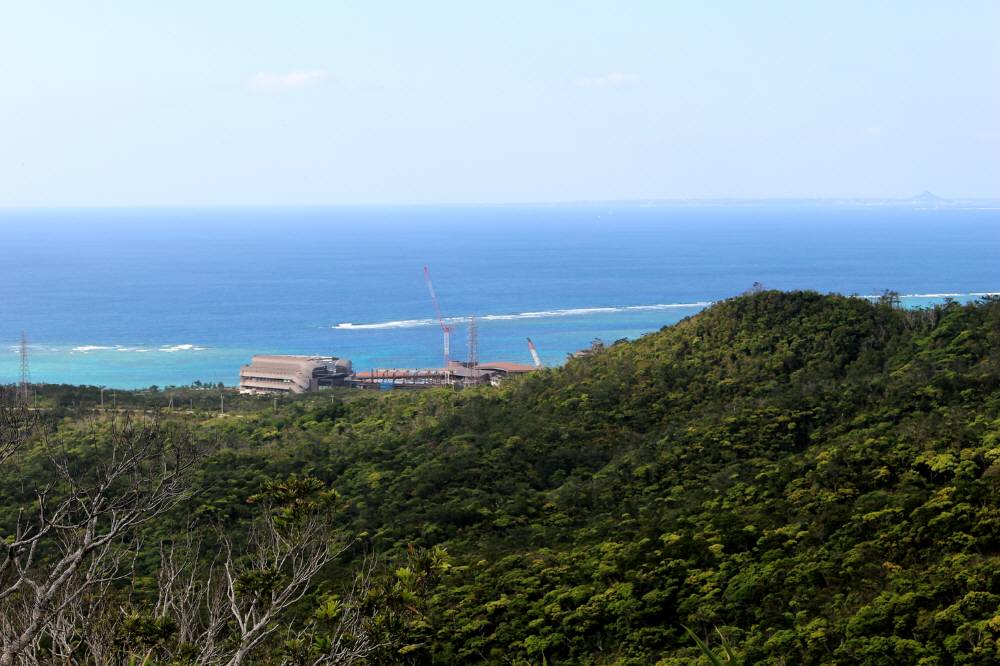 沖縄本島の山巡り⑤_f0212511_21511797.jpg