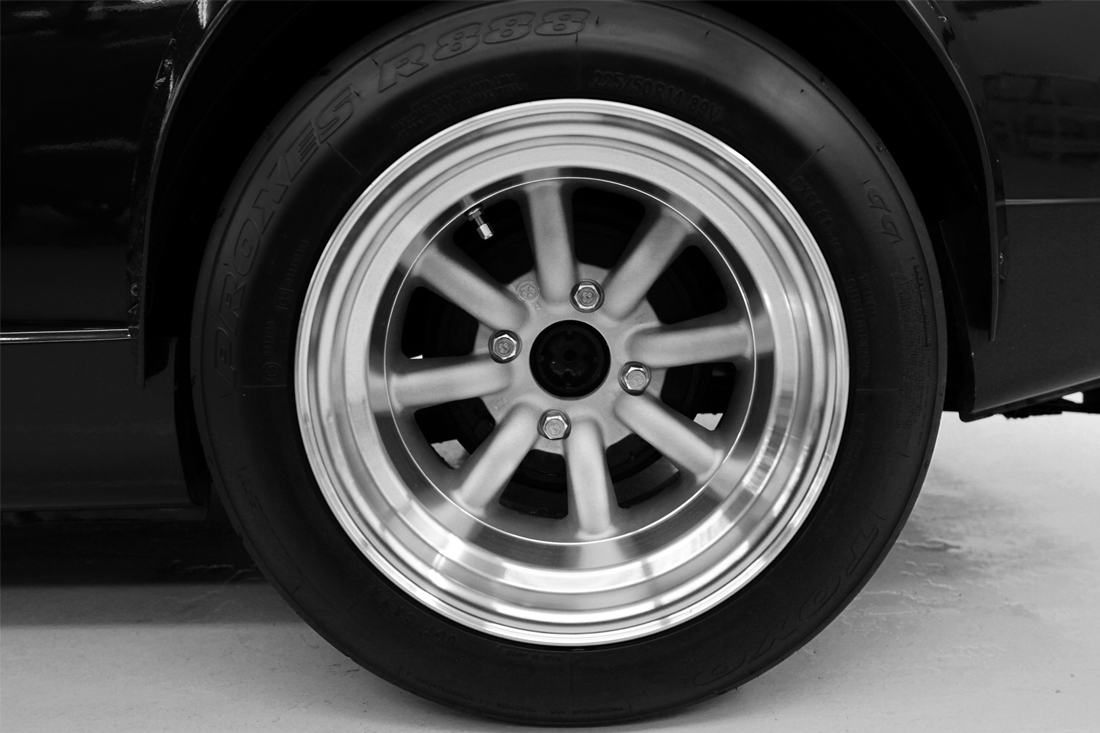 Toyo Proxes R888 225/50R14 : 310 27 27 172 Toyo Proxes R888 225/50R14 : 310 27 27 172