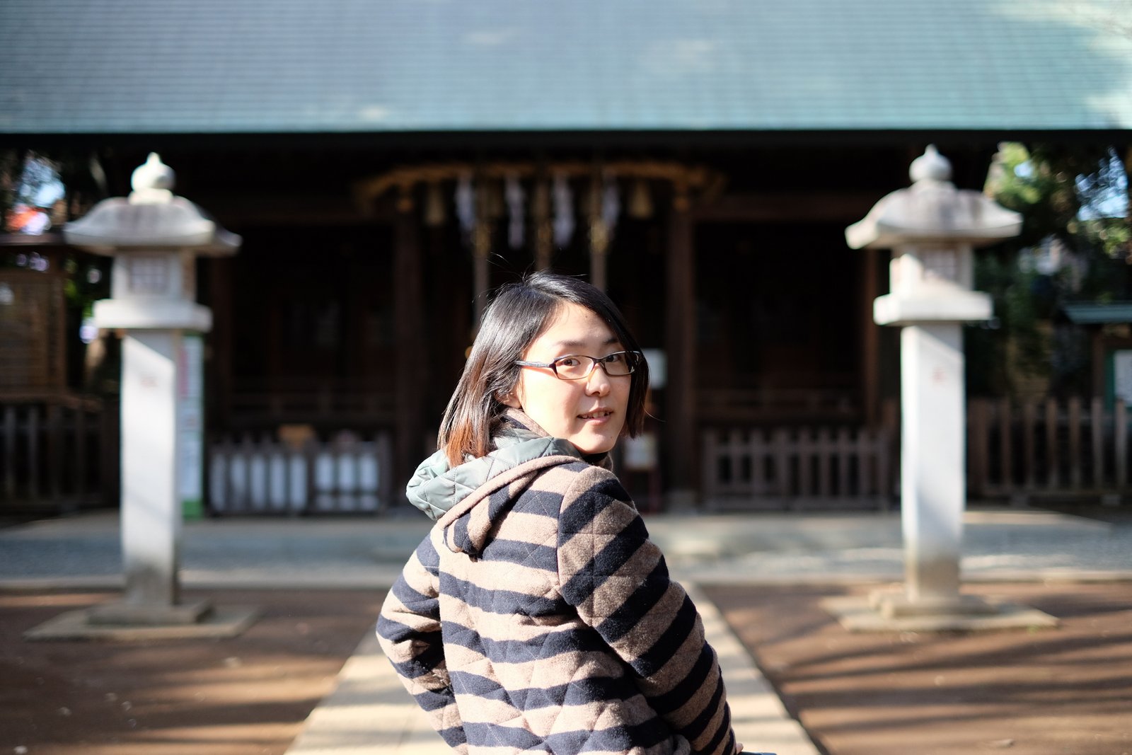 scene625:三人でお散歩③　氷川神社_e0253132_22343807.jpg