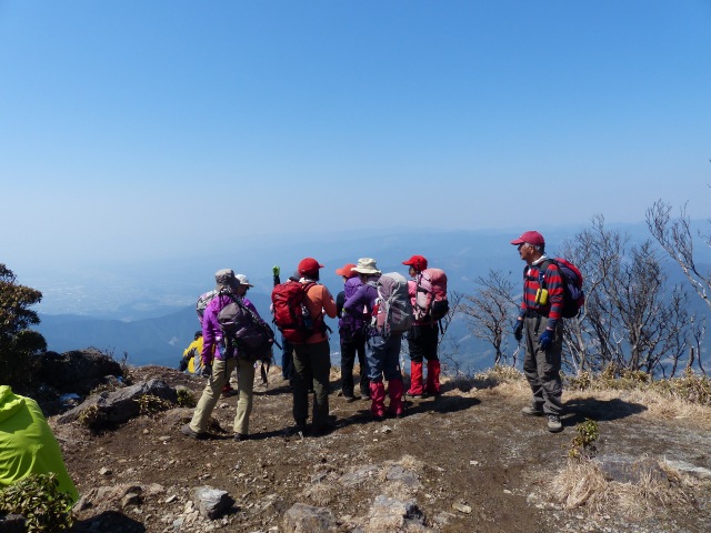 市房山に登りました。_b0025101_01745.jpg