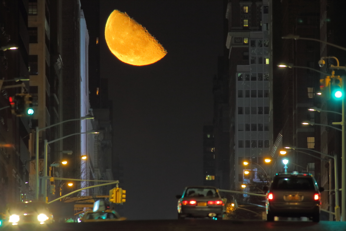 Have you ever seen the moon?_a0274805_654325.jpg