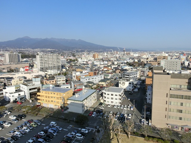 市役所屋上の富士山展望テラス「みえるら」の一般開放が始まった_f0141310_846339.jpg