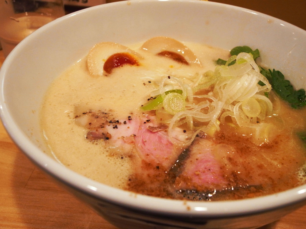 西区がさらに熱くなる一杯〔ふく流 らーめん 轍(わだち)/ラーメン/本町駅〕_f0195971_10261205.jpg