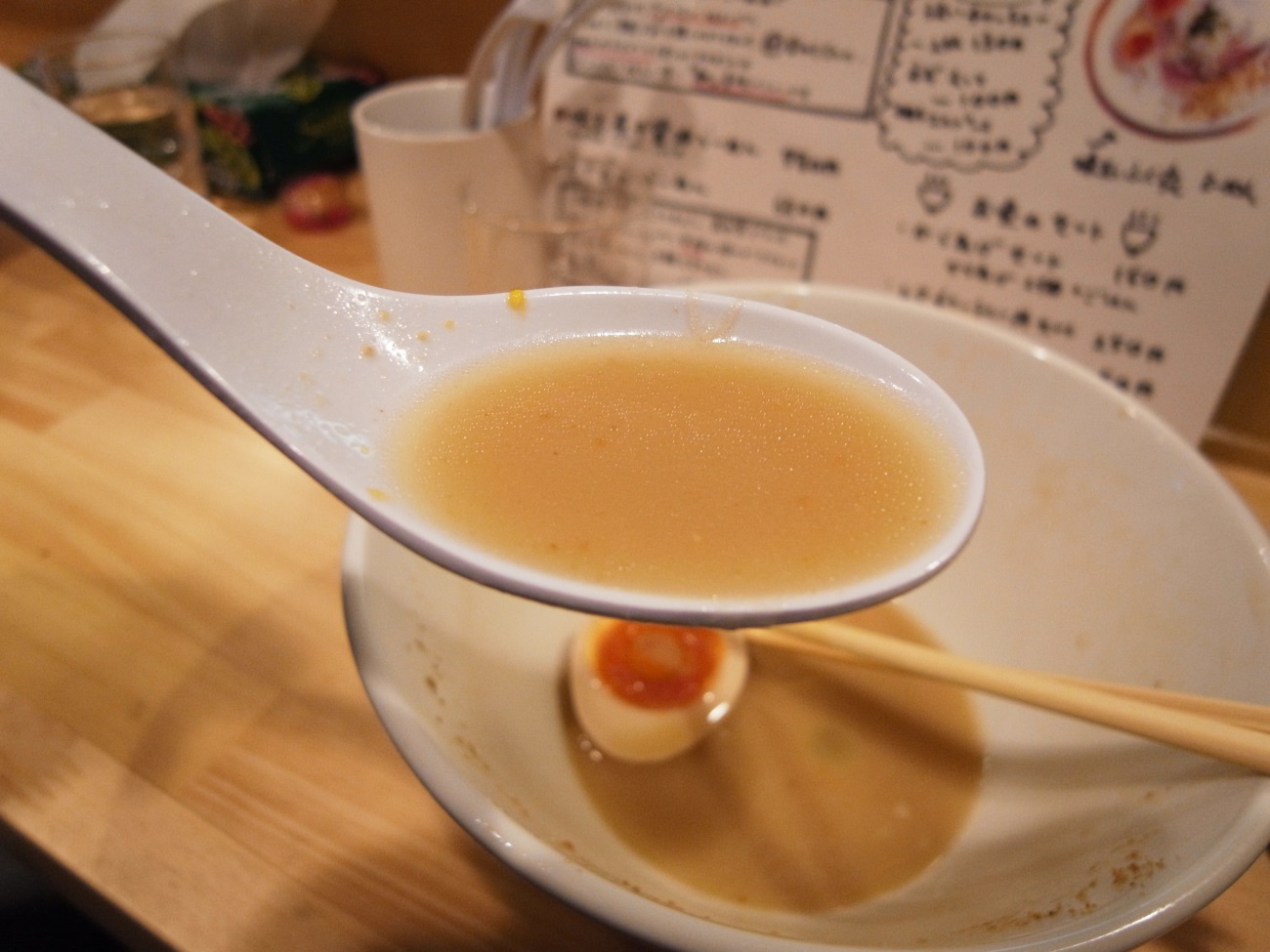 西区がさらに熱くなる一杯〔ふく流 らーめん 轍(わだち)/ラーメン/本町駅〕_f0195971_10261214.jpg