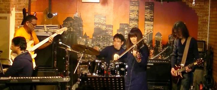 3月16日、今年初めてのカラフルライブでした♪ ライブレポpart2★_e0188087_2115495.jpg