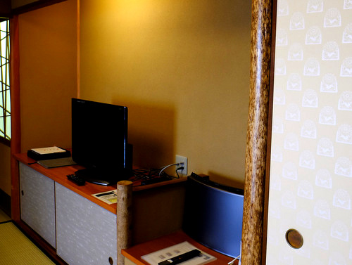 「宮島⇒江津の旅 宮島グランドホテル有もと お部屋」_a0000029_17595213.jpg