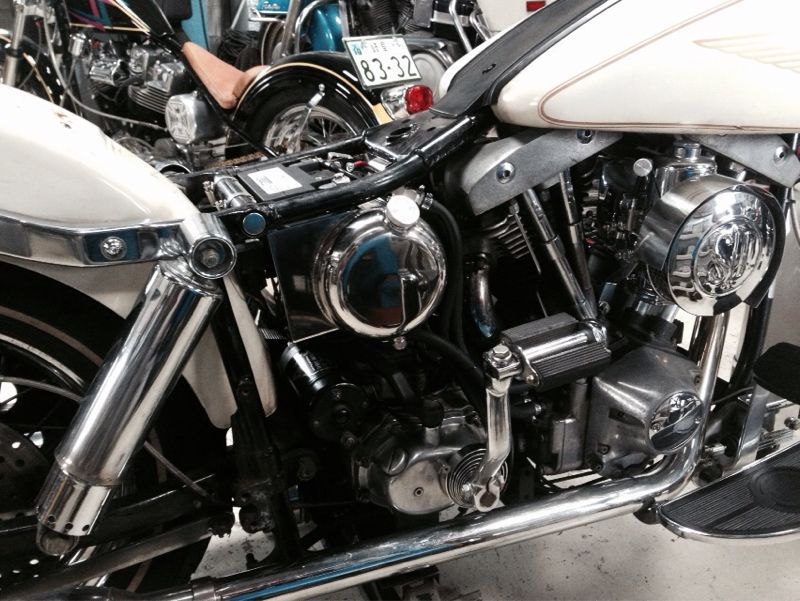 84FLHにサンダンス製ステンレス・バレルオイルタンク取付 : Edge 84FLHにサンダンス製ステンレス・バレルオイルタンク取付 : Edge