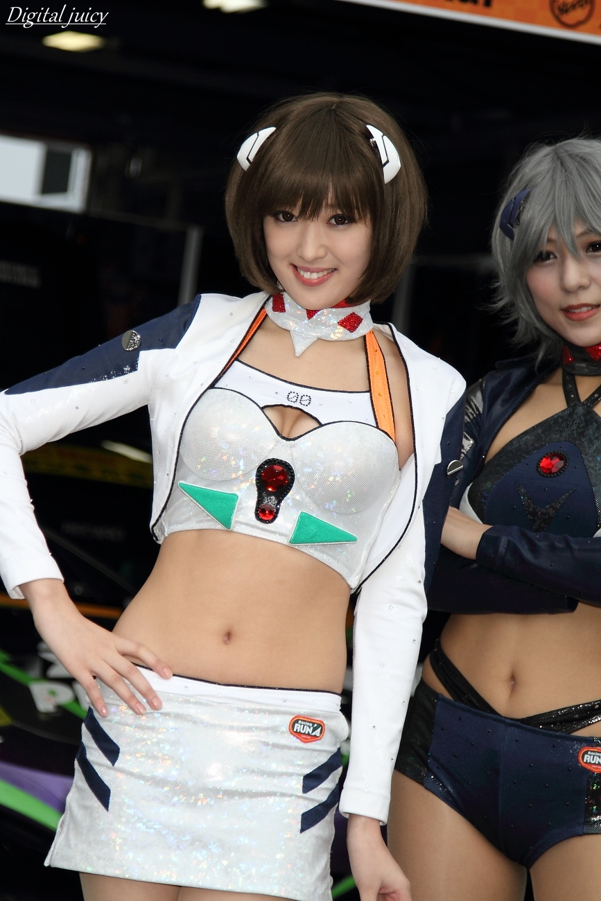 佐々木華奈　エヴァコスプレ　チェキ 佐々木華奈 さん（エヴァンゲリオンレーシング レースクイーン