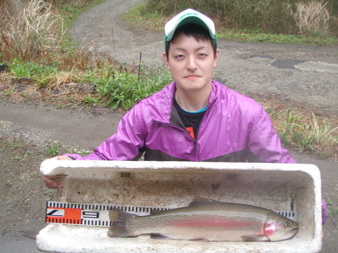 3月27日(木)曇り時々小雨_f0192504_1241429.jpg