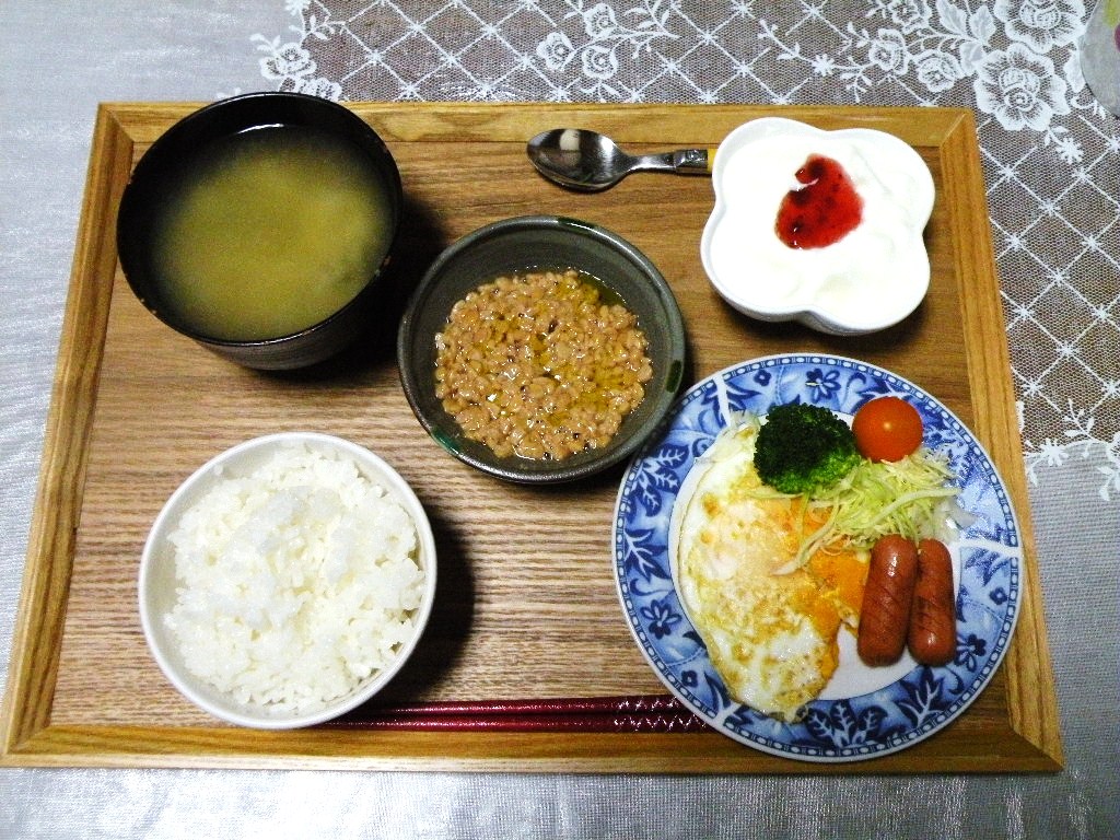 いつもの朝ご飯。_d0285829_6314912.jpg