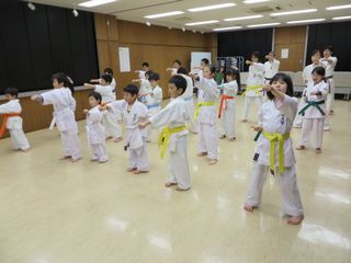 手稲教室 春は空手のシーズンです!_c0118332_23205570.jpg