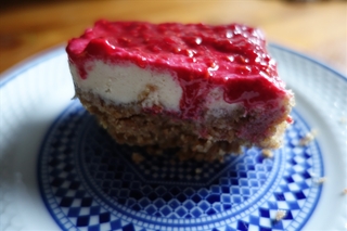 „Käsekuchen“ für Veganer （チーズ無しチーズケーキ）_f0224632_1643523.jpg