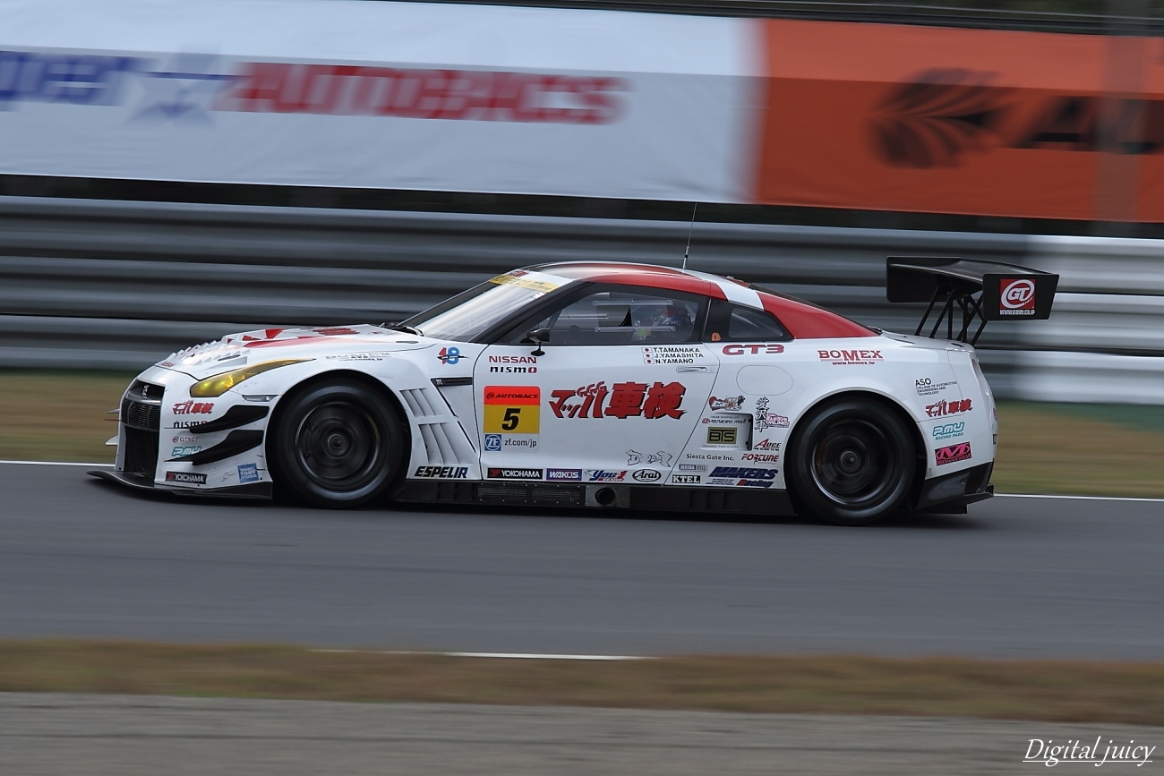 GT300 ： #5 マッハGoGoGo車検 GT-R_c0216181_20572476.jpg