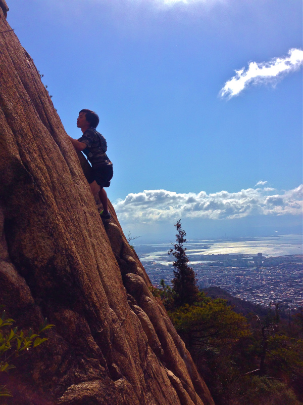 兵庫県 芦屋ロックガーデン Scrambling in Ashiya Rock Garden with Friends of Patgonia 2014/03/21 _b0220886_0124313.jpg