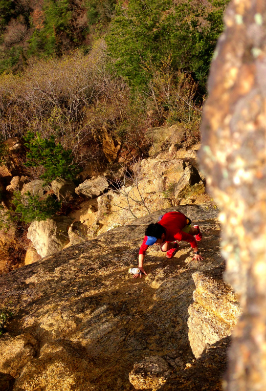 兵庫県 芦屋ロックガーデン Scrambling in Ashiya Rock Garden with Friends of Patgonia 2014/03/21 _b0220886_051125.jpg