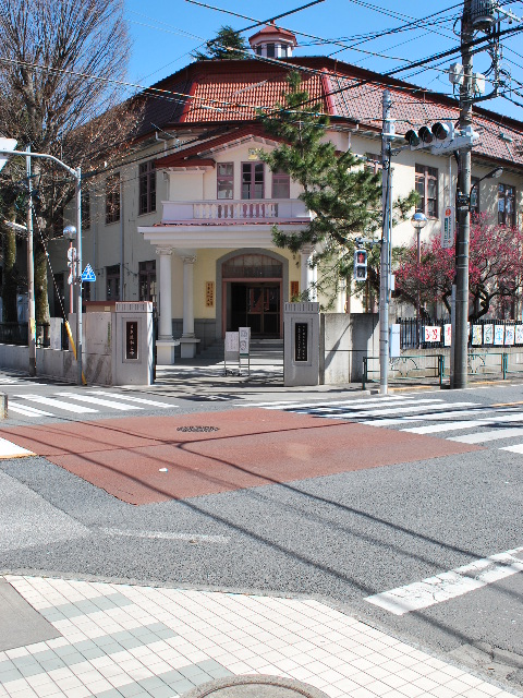 東京・日本獣医生命科学大学、旧麻布区役所(明治モダン建築再訪)_f0142606_18444764.jpg