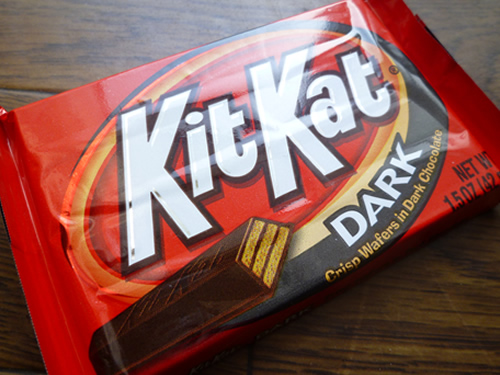 The Hershey Company KitKat DARK_c0152767_21432461.jpg