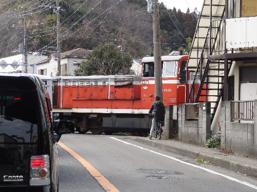 「マニアだけが知っている！逗子の不思議な踏切」３／２８放送「ちょっとリュクスな湘南散歩」_f0278974_6462053.jpg