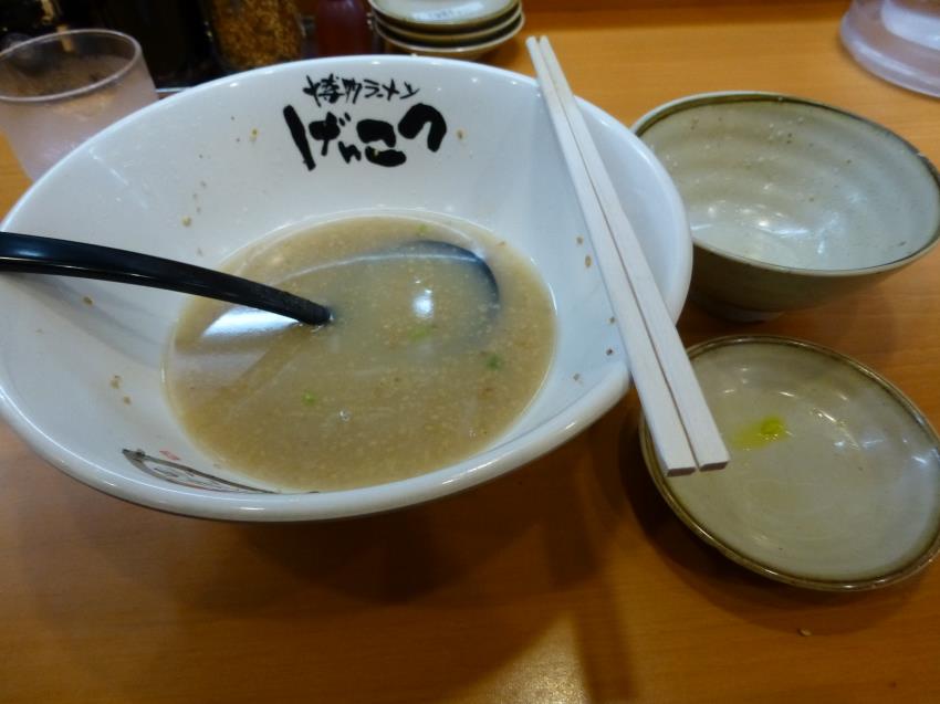 博多ラーメンげんこつ　　　杭瀬店_c0118393_1611214.jpg