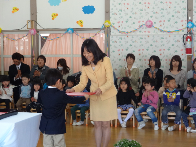 祝 卒園式_d0166047_1141783.jpg