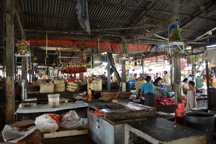 ミャンマー・ヤンゴンの市場写真_e0171573_22113311.jpg