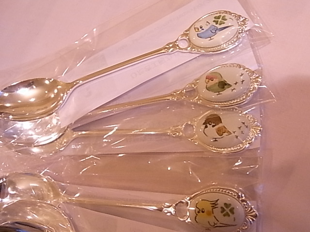 鳥展 折り返しになりました!作品まだまだ到着予定_d0322493_1015942.jpg