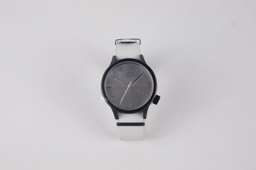 KOMONO WATCH._b0110156_1248650.jpg