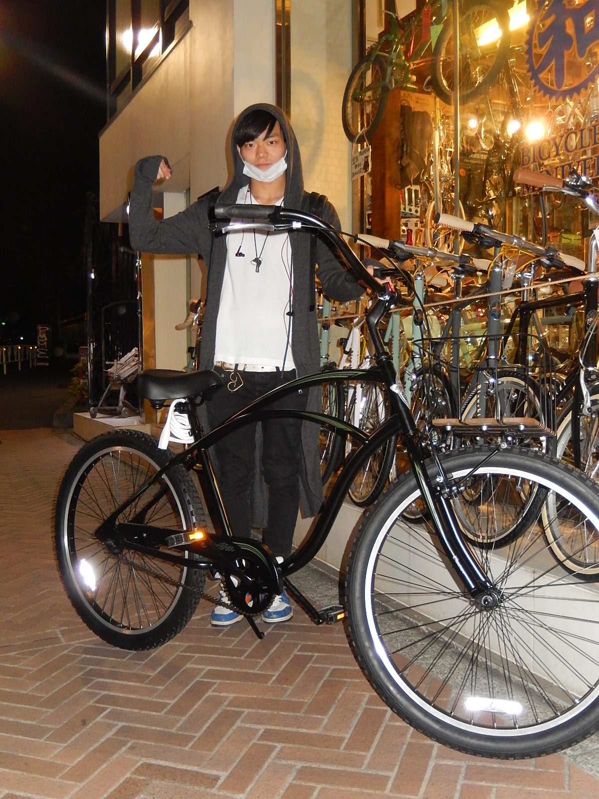 4月1日　渋谷　原宿　の自転車屋　FLAME bike前です!_e0188759_11455376.jpg