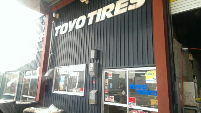 ☆NEW在庫車ランクル100Gセレクション待望の入庫です!!☆(伏古店)_c0161601_203979.jpg