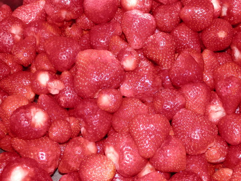 有機「あまおう苺」で　作る「天然かき氷シロップ」作り_a0125419_22451286.jpg
