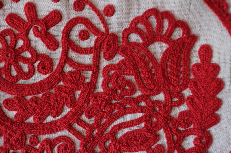 イーラーショシュキットの新柄、イーラーショシュ刺繍糸の新色が入荷しました。_b0142544_04144235.jpg