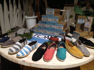 TOMS！！_e0186665_1142375.jpg