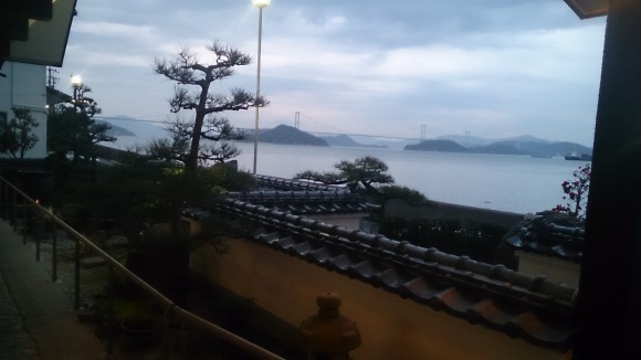 夕方の伊予水軍から見える来島海峡大橋_b0325627_18382707.jpg