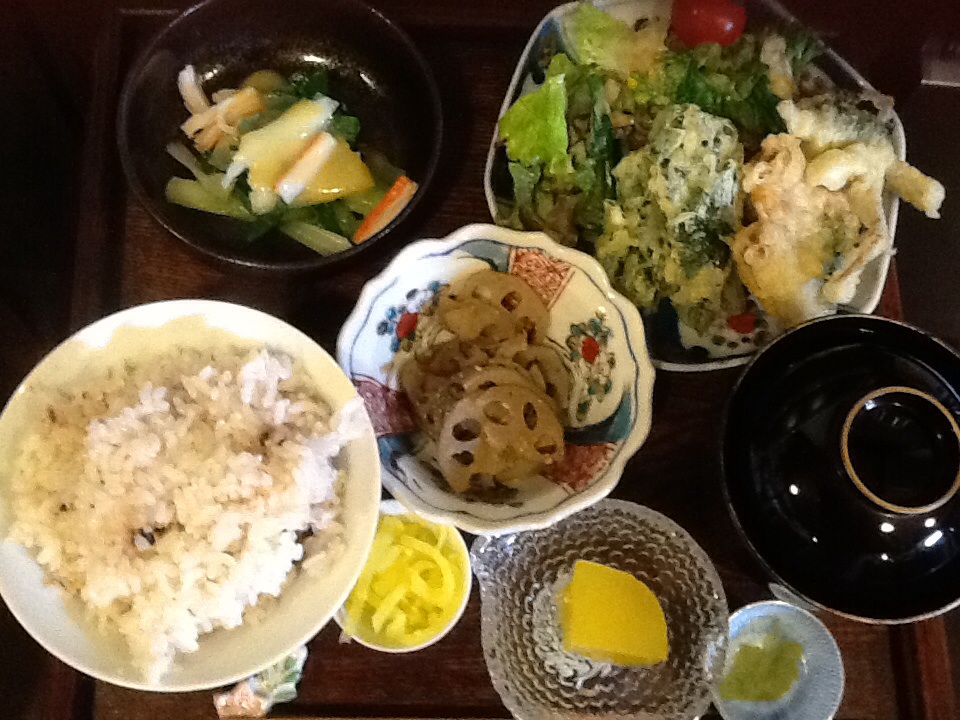 4月3日からのおまかせランチ_c0134645_21252572.jpg