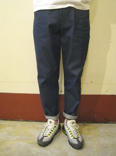 Denim slacks (wide tapered)_e0175254_16553275.jpg