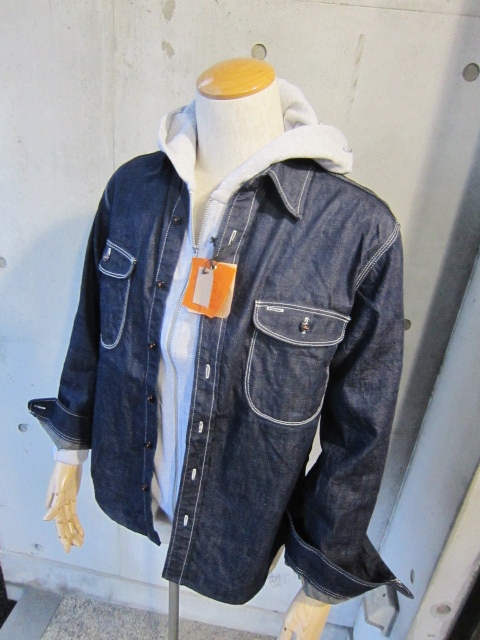 Le Troyes ・・・ フランスの名品・丸胴編みのKNIT ZIP PARKA 入荷★_d0152280_5431062.jpg