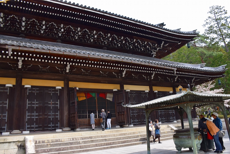重厚感のある『南禅寺』は適度な桜の配置20140331_e0237645_2052411.jpg