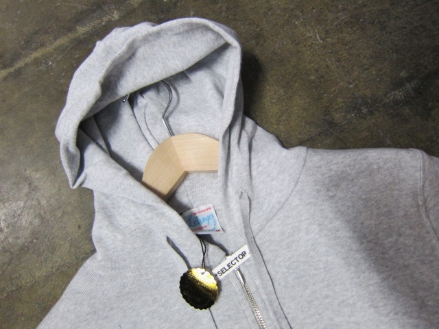 Le Troyes ・・・ フランスの名品・丸胴編みのKNIT ZIP PARKA 入荷★_d0152280_6412018.jpg