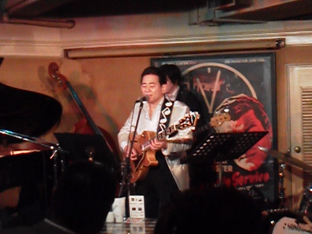 BarBarBarジャズライブ大盛況!_e0119092_1451554.jpg