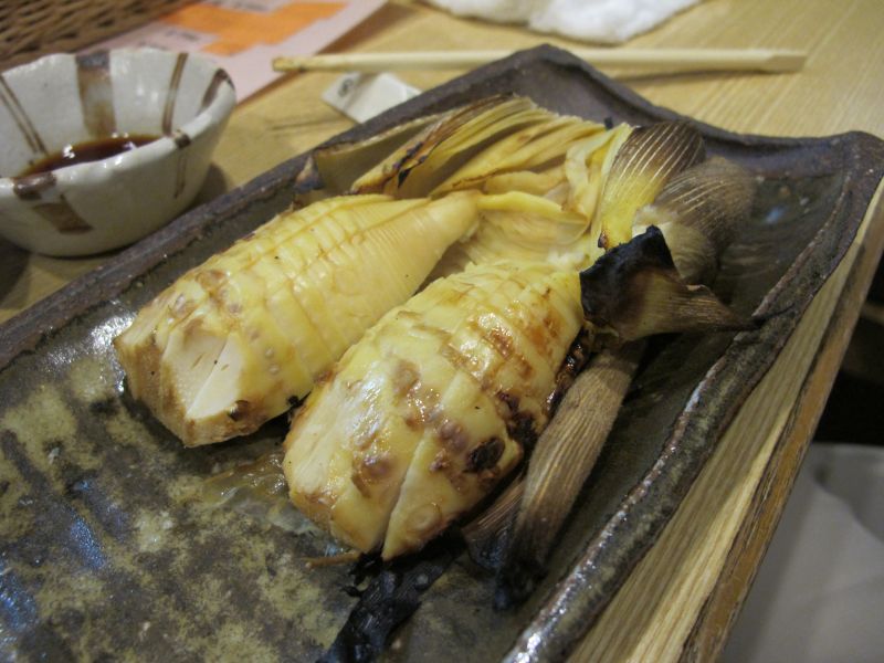 レヴォーグと筍_f0076731_21531094.jpg