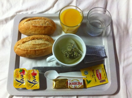 フランスの産婦人科入院食レポート ブー子一家のフランス生活記 フランスの産婦人科入院食レポート ブー子一家のフランス生活記